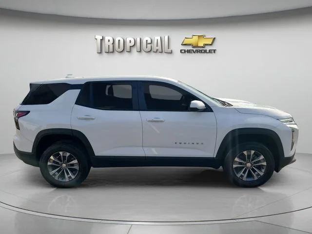 New 2027 Summit White Chevrolet LT image 6