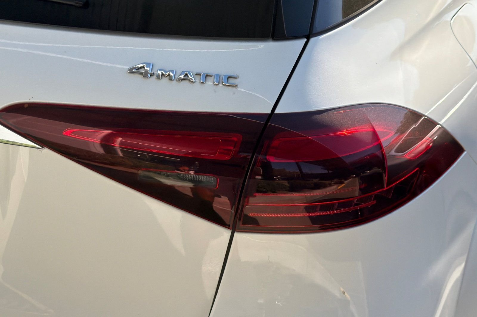 Used 2024 White Mercedes-Benz GLE 350 image 13