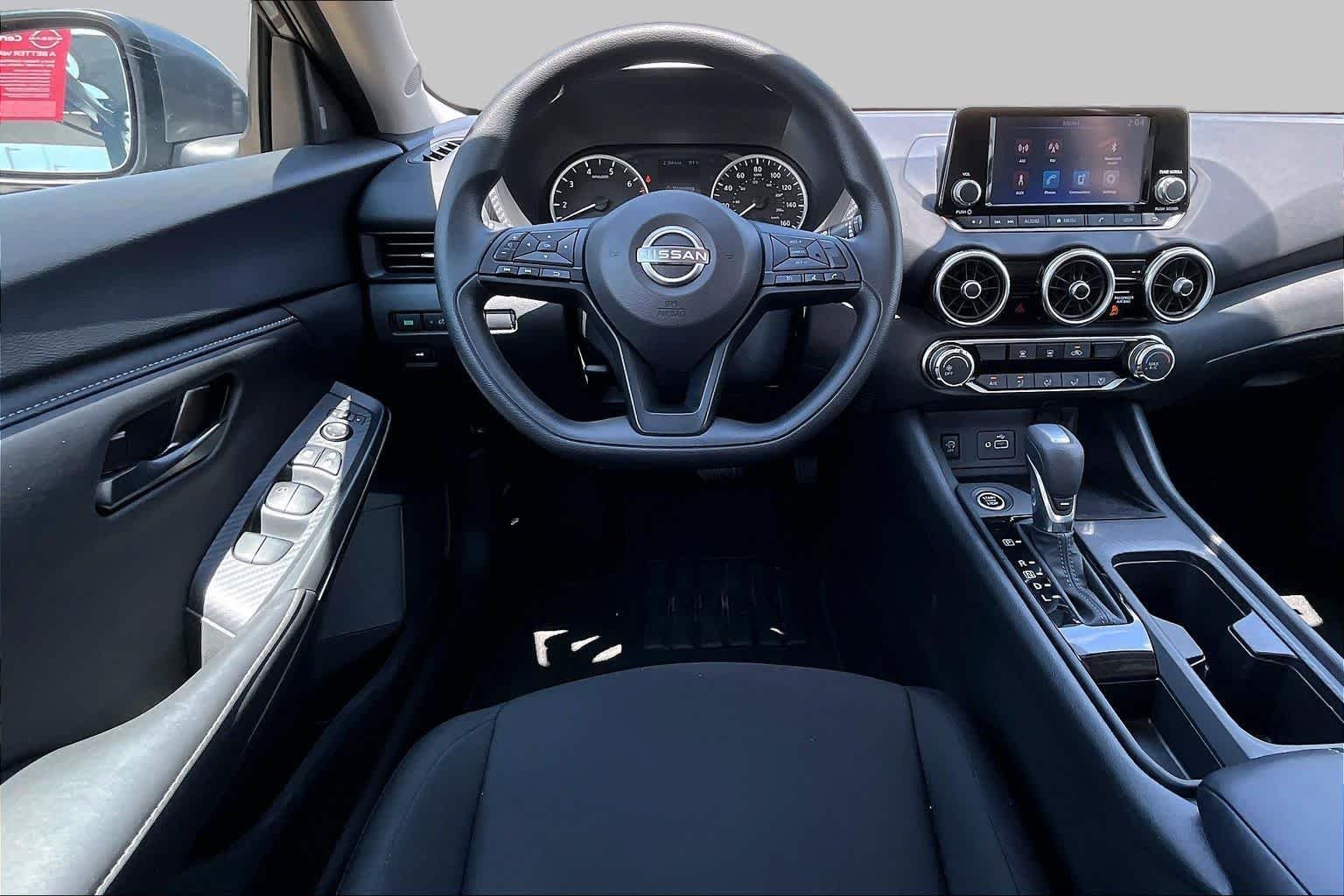 Used 2025 GUN_METALL_KADG Nissan S image 5