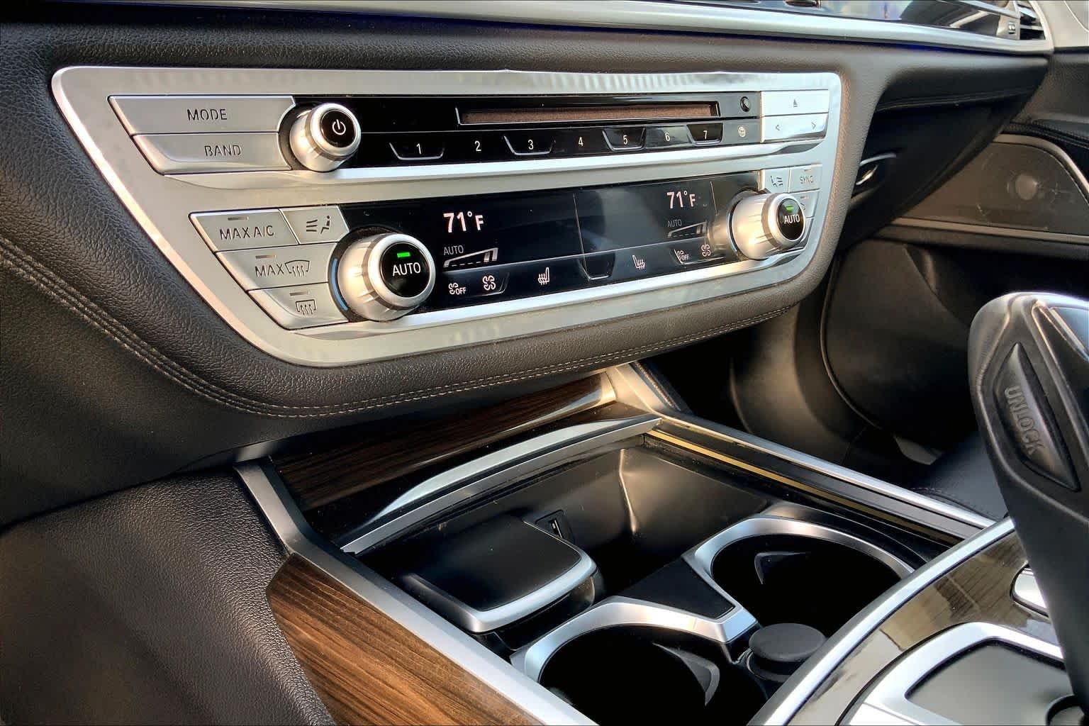 Used 2018 Jet Black BMW 740i image 31