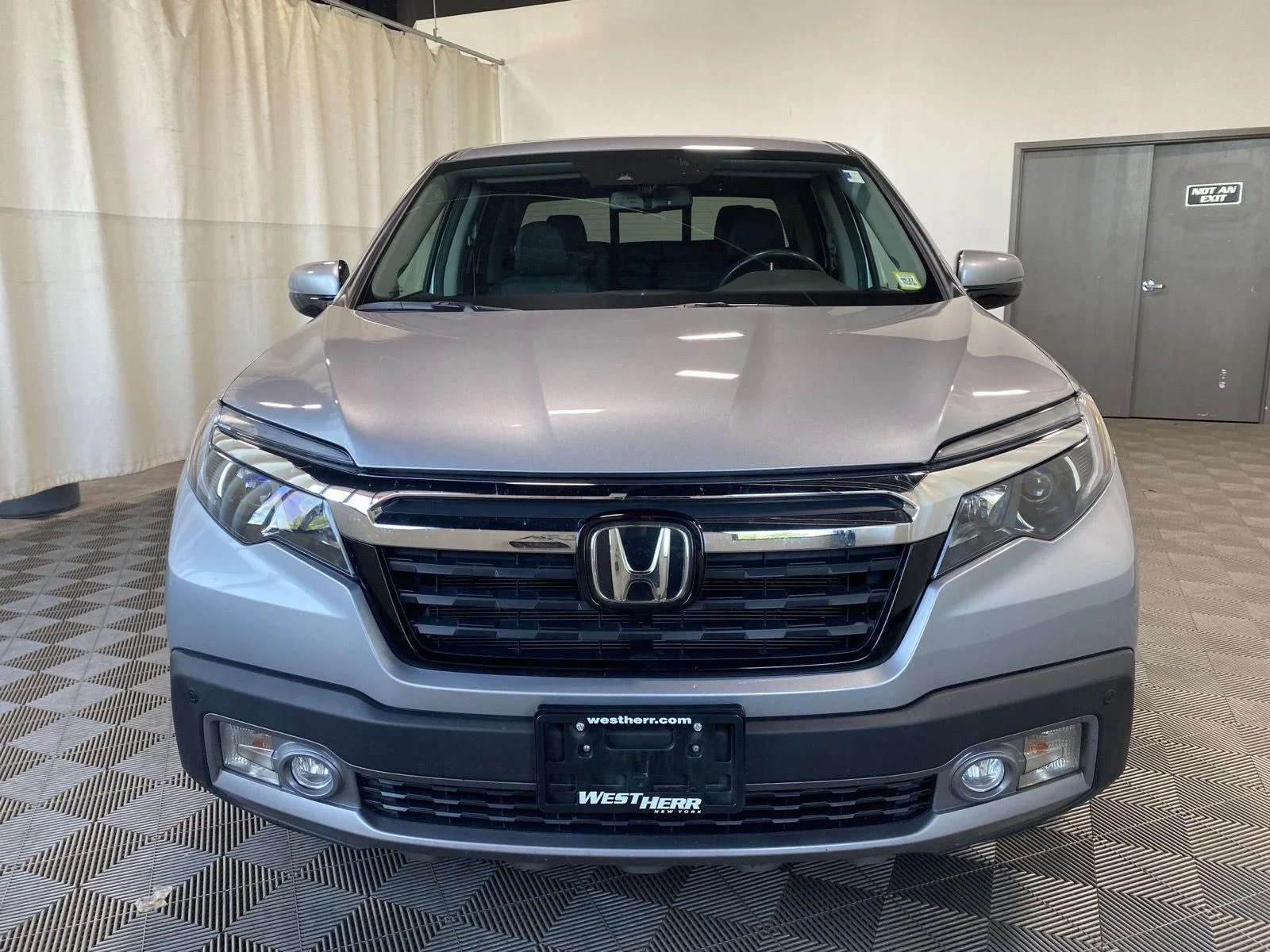 Used 2017 Modern Steel Metallic Honda RTL-E image 2