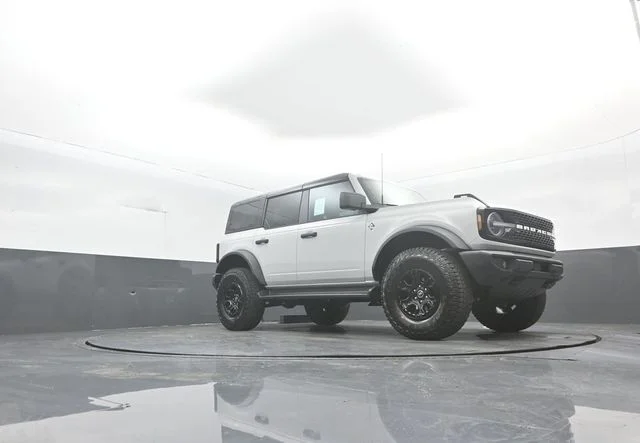 New 2026 Avalanche Gray Ford Outer Banks® image 28