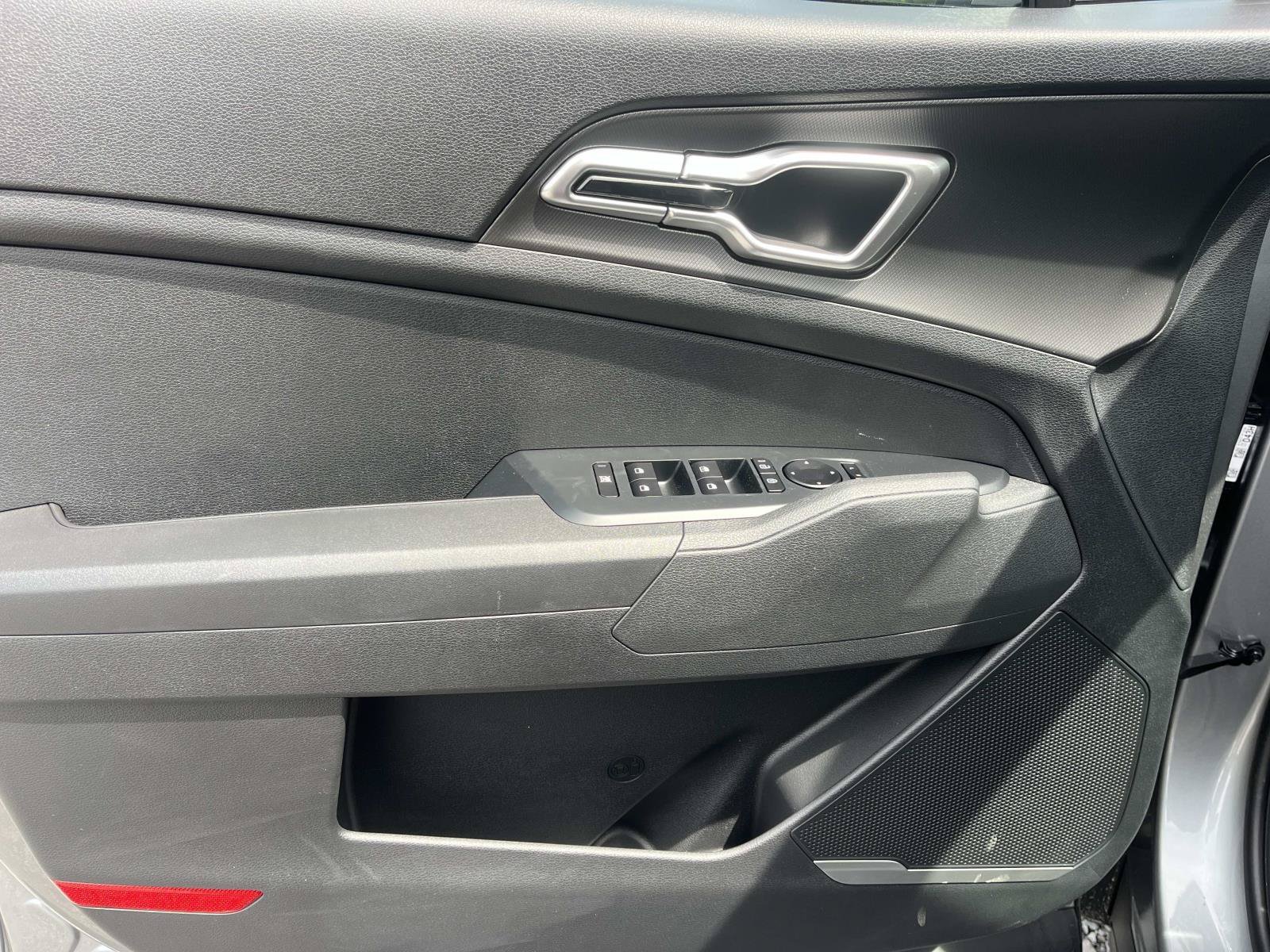 New 2026 Steel Gray Kia LX image 22