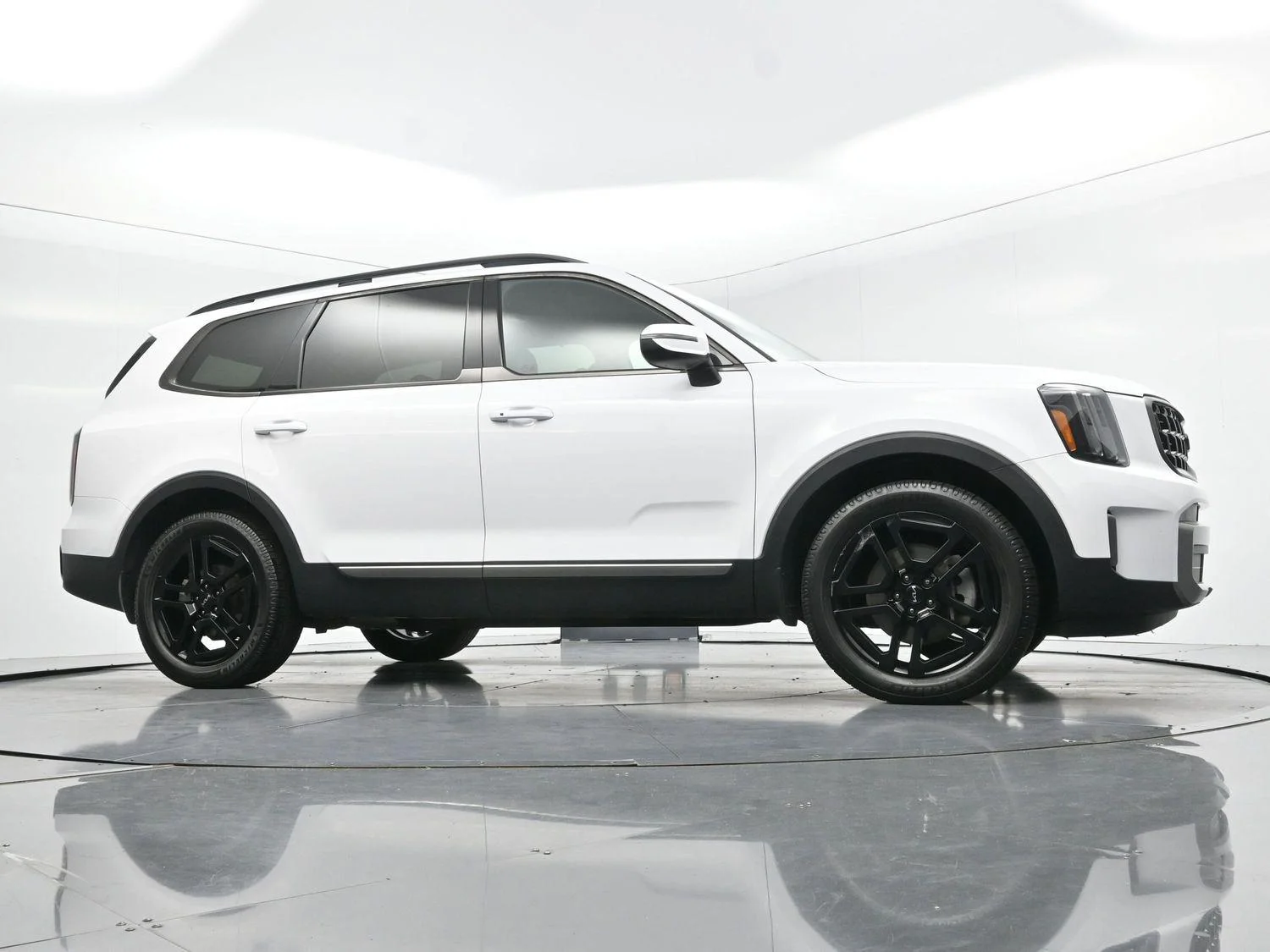 Used 2023 Glacial White Pearl Kia EX X-Line image 50