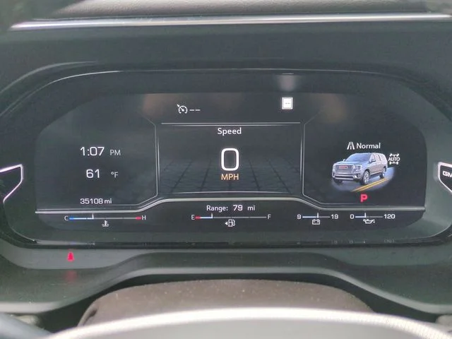 Used 2022 White GMC Denali image 19