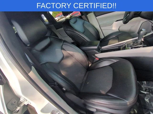 Used 2024 White Jeep Latitude image 35