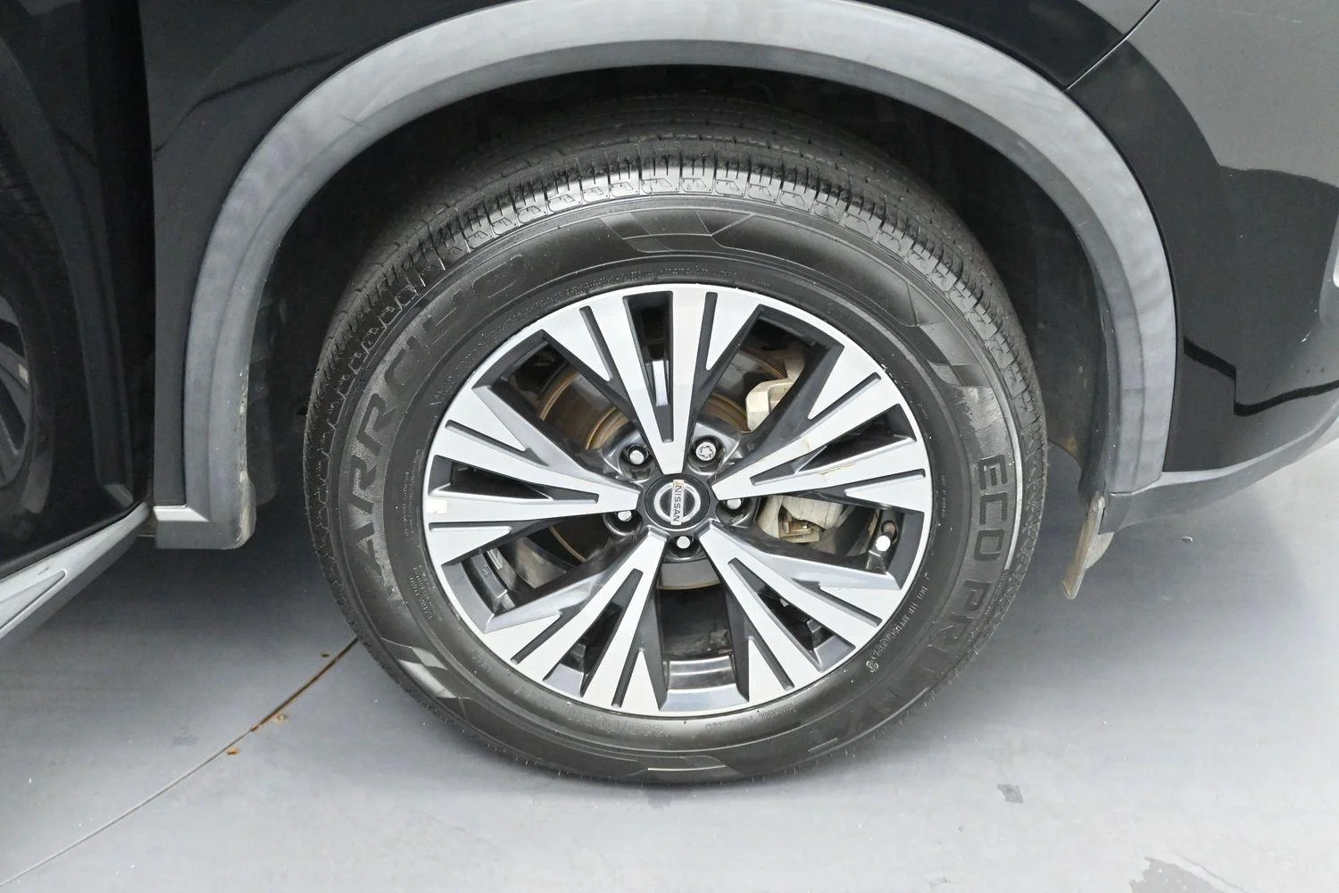 Used 2021 Super Black Nissan SV image 33