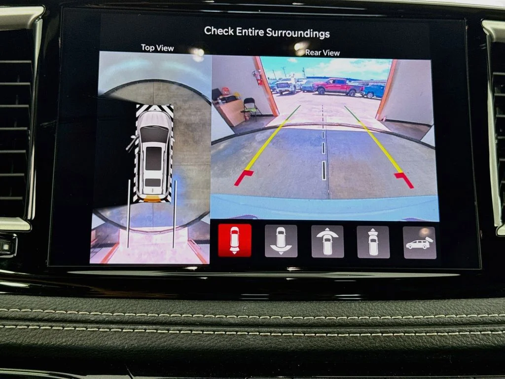Used 2023 White Chrysler Touring L image 14