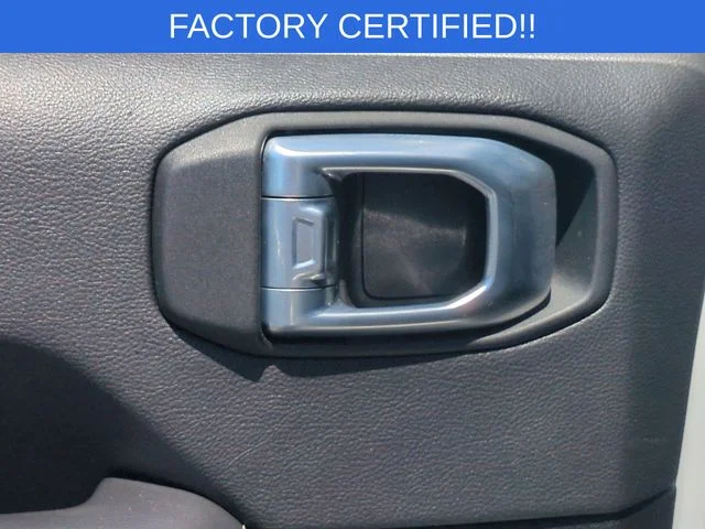 Used 2021 White Jeep Overland image 27
