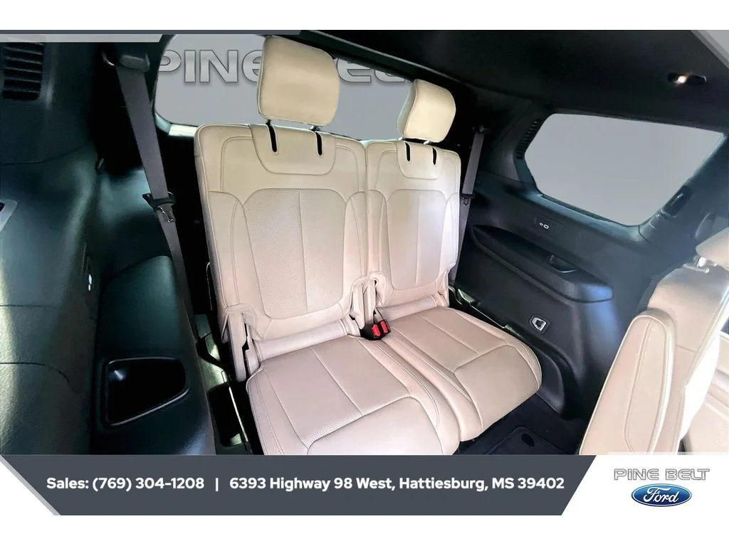 Used 2025 Bright White Clearcoat Jeep Limited image 21
