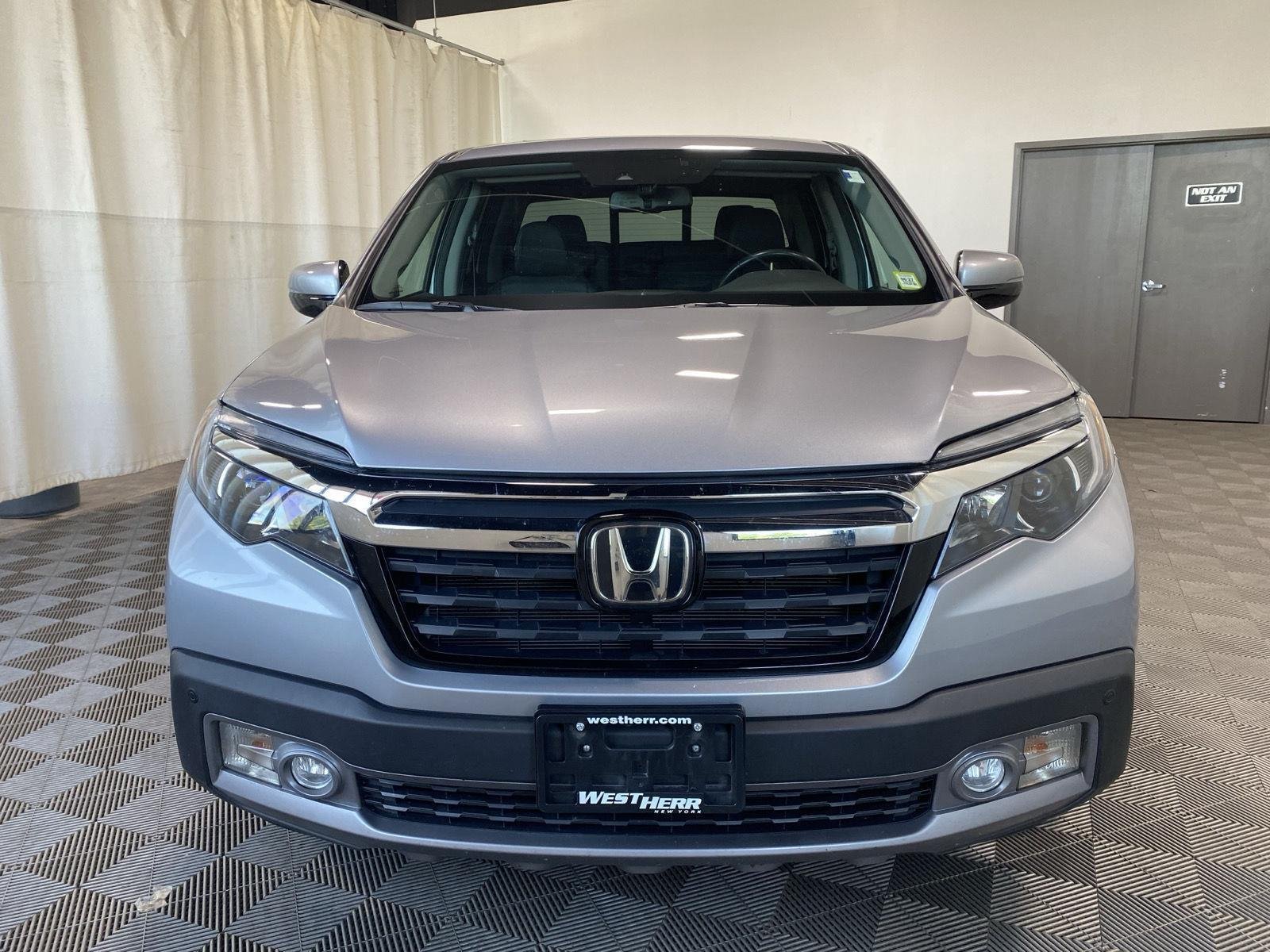 Used 2017 Modern Steel Metallic Honda RTL-E image 2