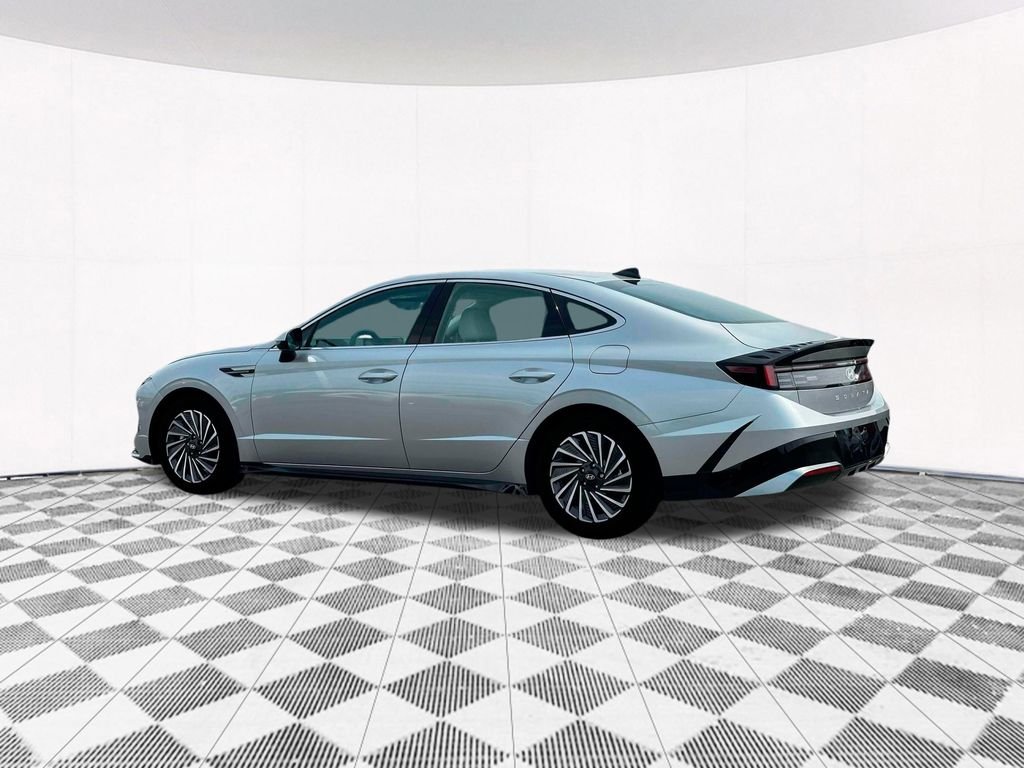 2025 Hyundai Sonata Hybrid SEL - Photo 6