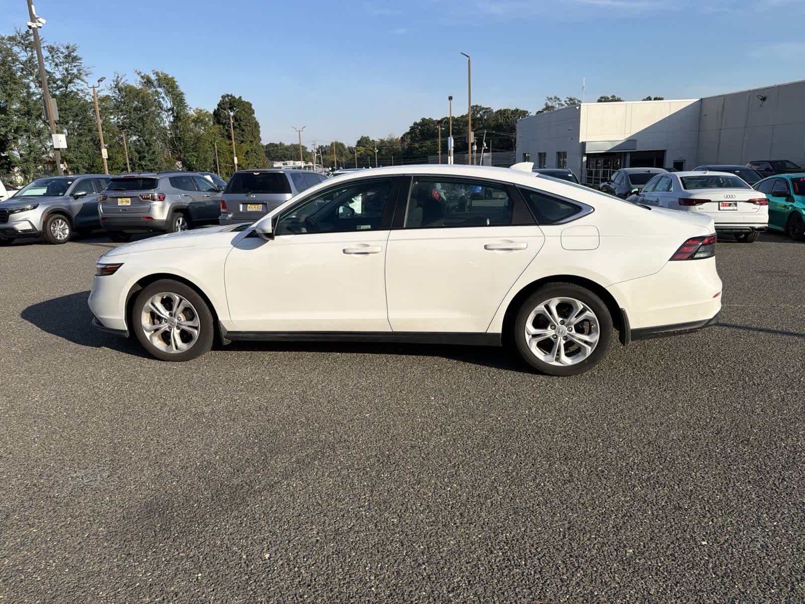 Used 2024 Platinum White Pearl Honda LX image 2