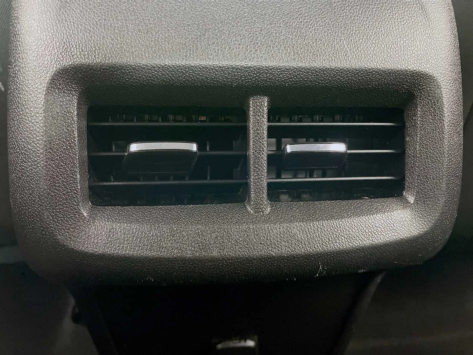Used 2018 Summit White Chevrolet LS image 21