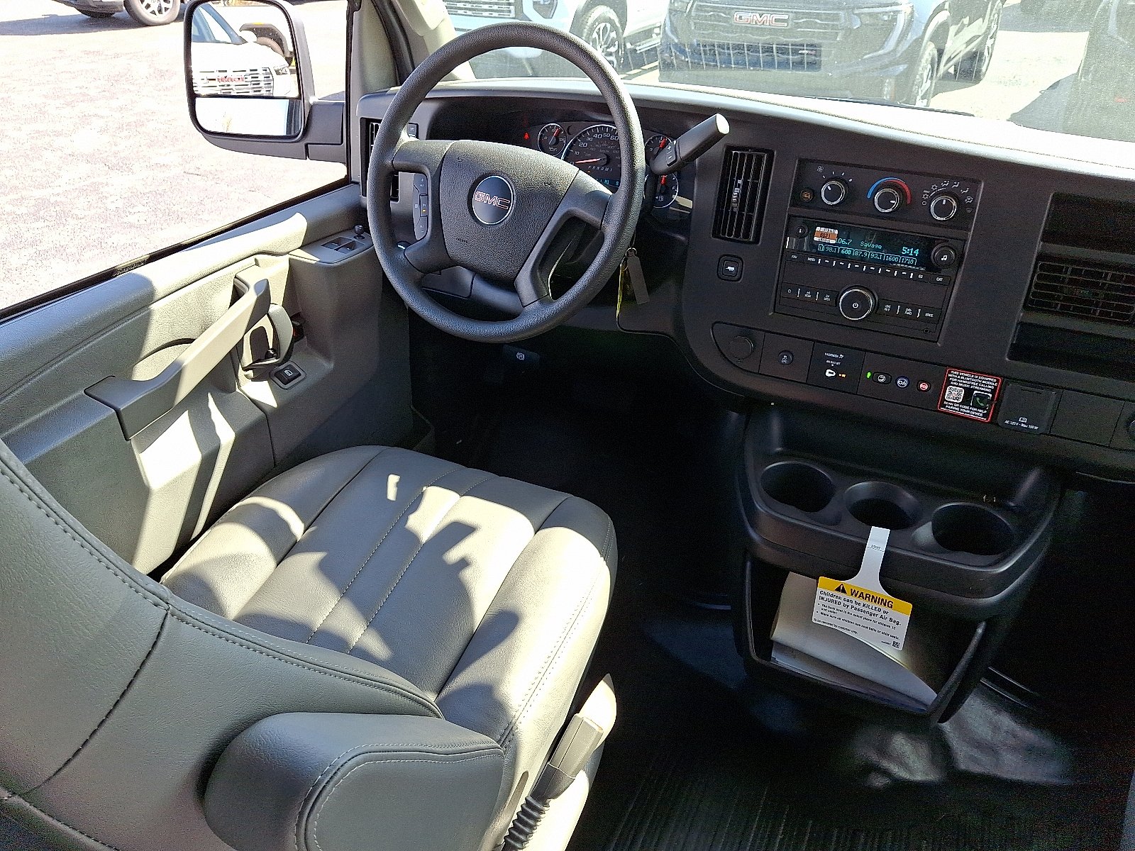 2025 GMC Savana Cargo Work Van - Photo 11