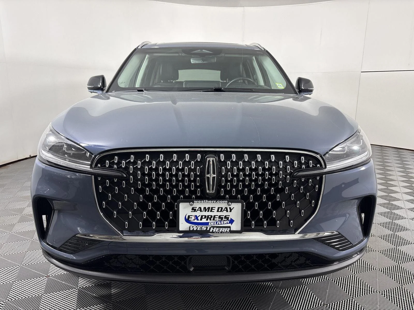 Certified Used 2025 Blue Metallic Lincoln Reserve image 2