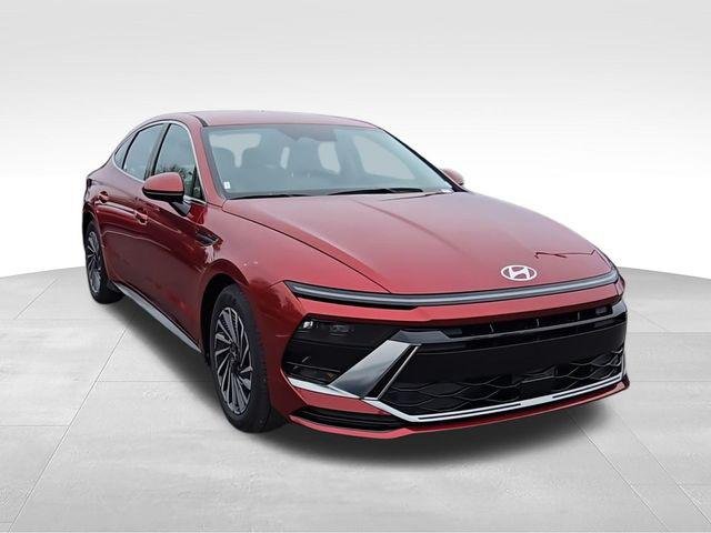 New 2025 Red Hyundai SEL image 2