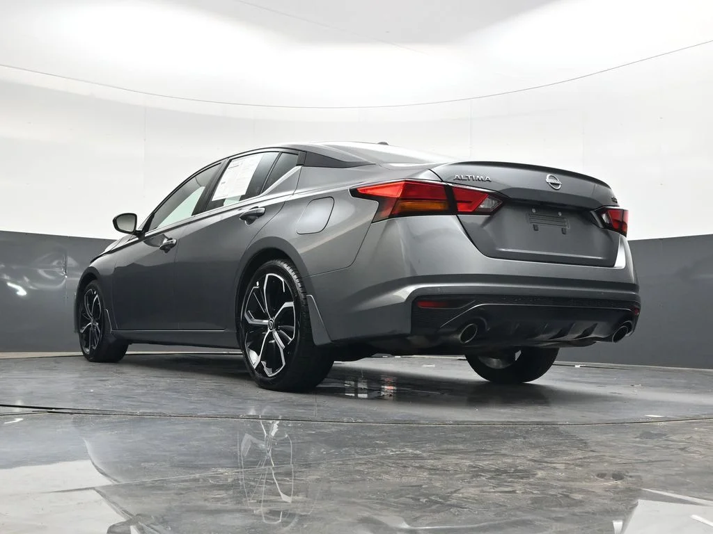 Used 2025 Gray Nissan 2.5 SR image 42