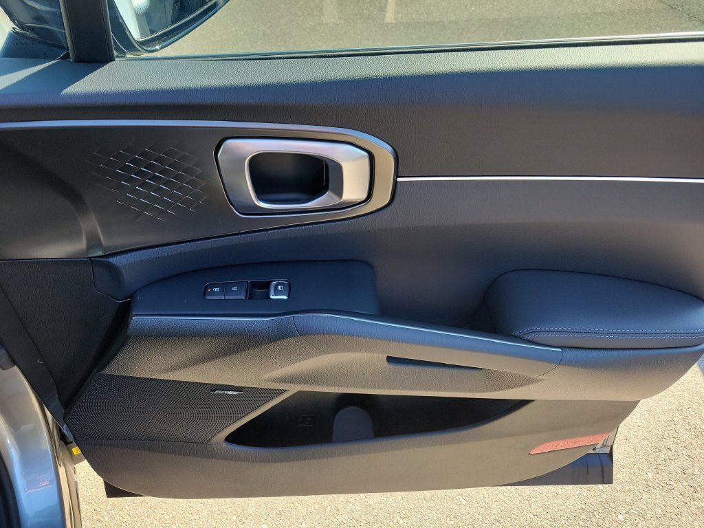 New 2026 Steel Gray Kia EX image 10