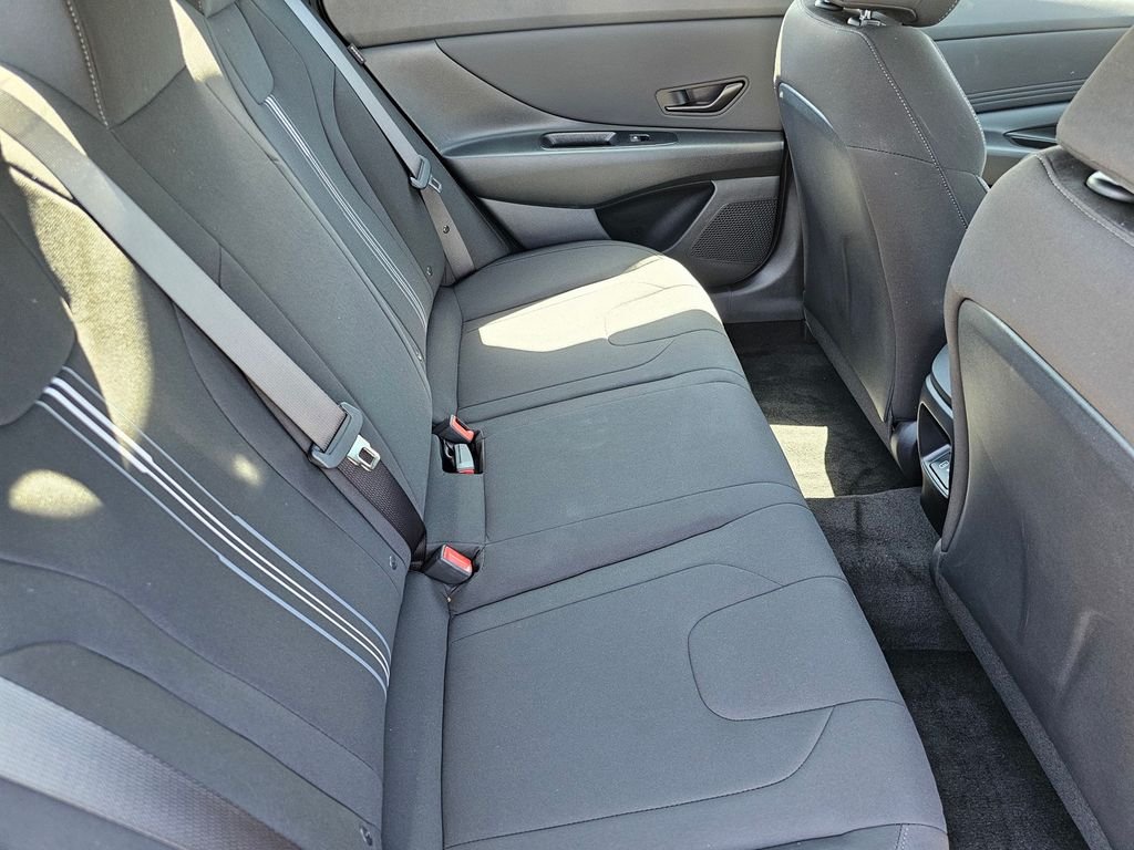 2026 Hyundai Elantra SEL Sport - Photo 15