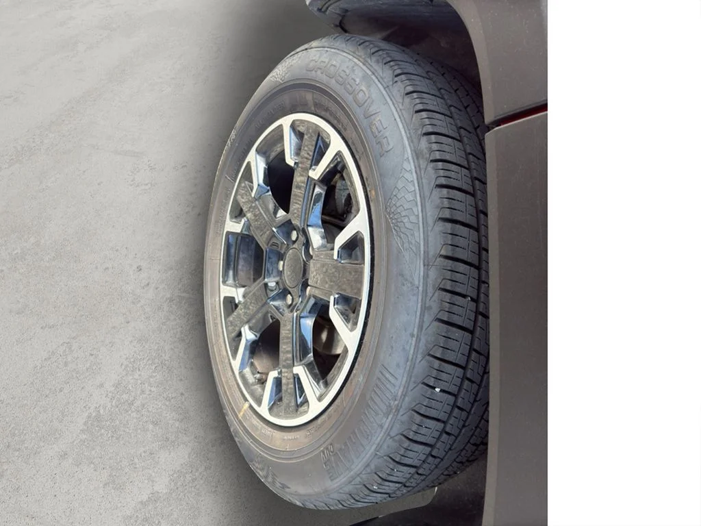 Used 2023 Colorado Red Clearcoat Jeep Trailhawk image 37