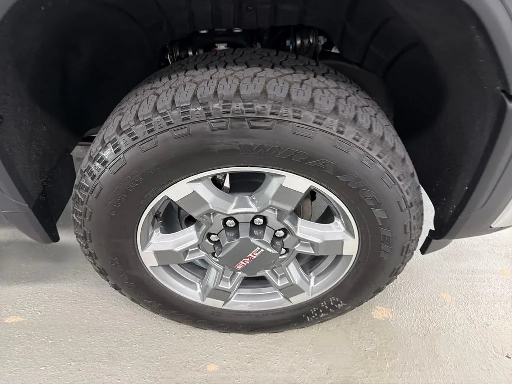 New 2026 Sterling Metallic GMC SLT image 4