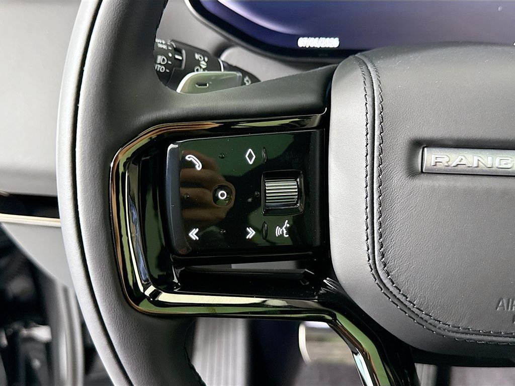 New 2026 Carpathian Grey Land Rover Dynamic SE image 11