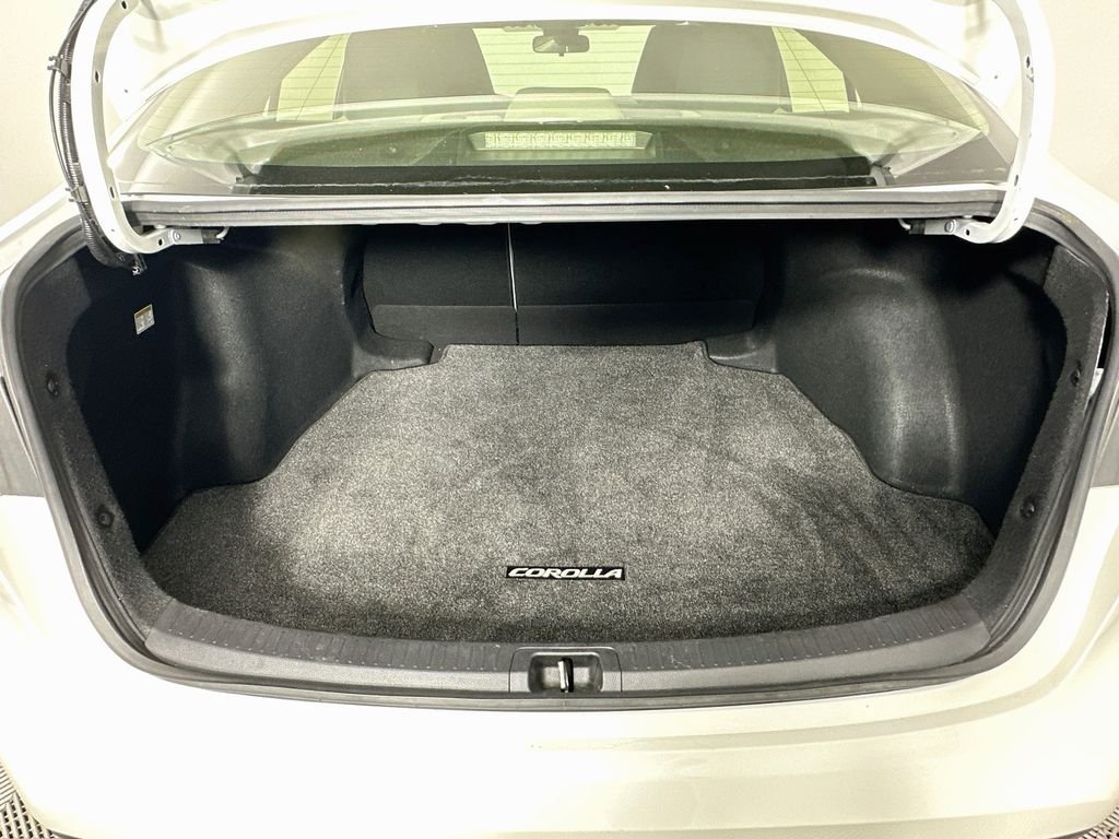 Used 2021 Blizzard Pearl Toyota LE image 25