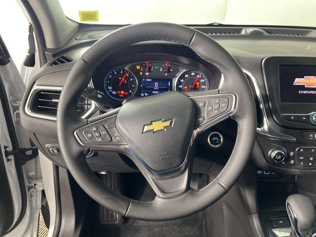 Used 2024 Summit White Chevrolet LT image 15