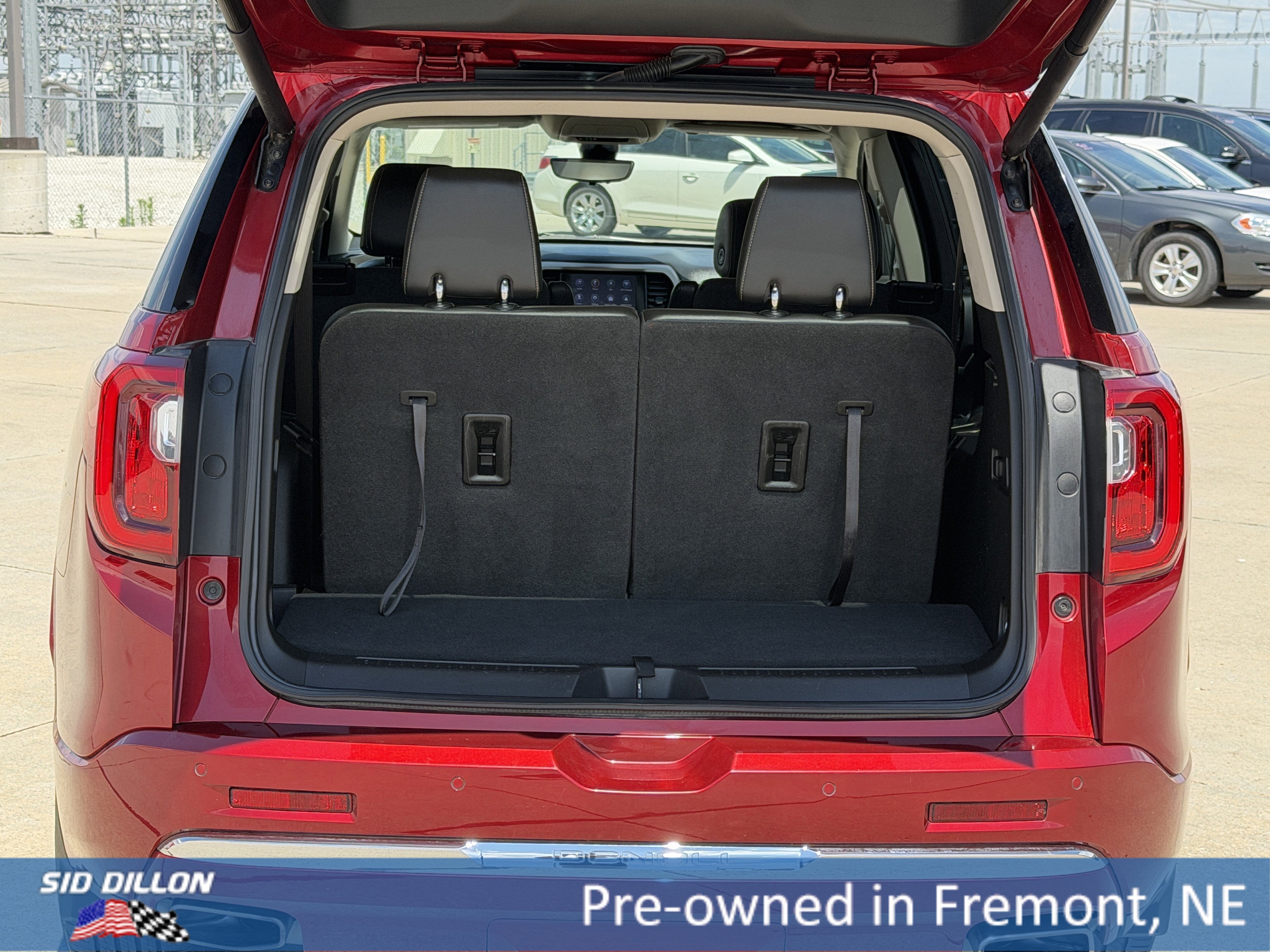 Used 2023 Volcanic Red Tintcoat GMC Denali image 5