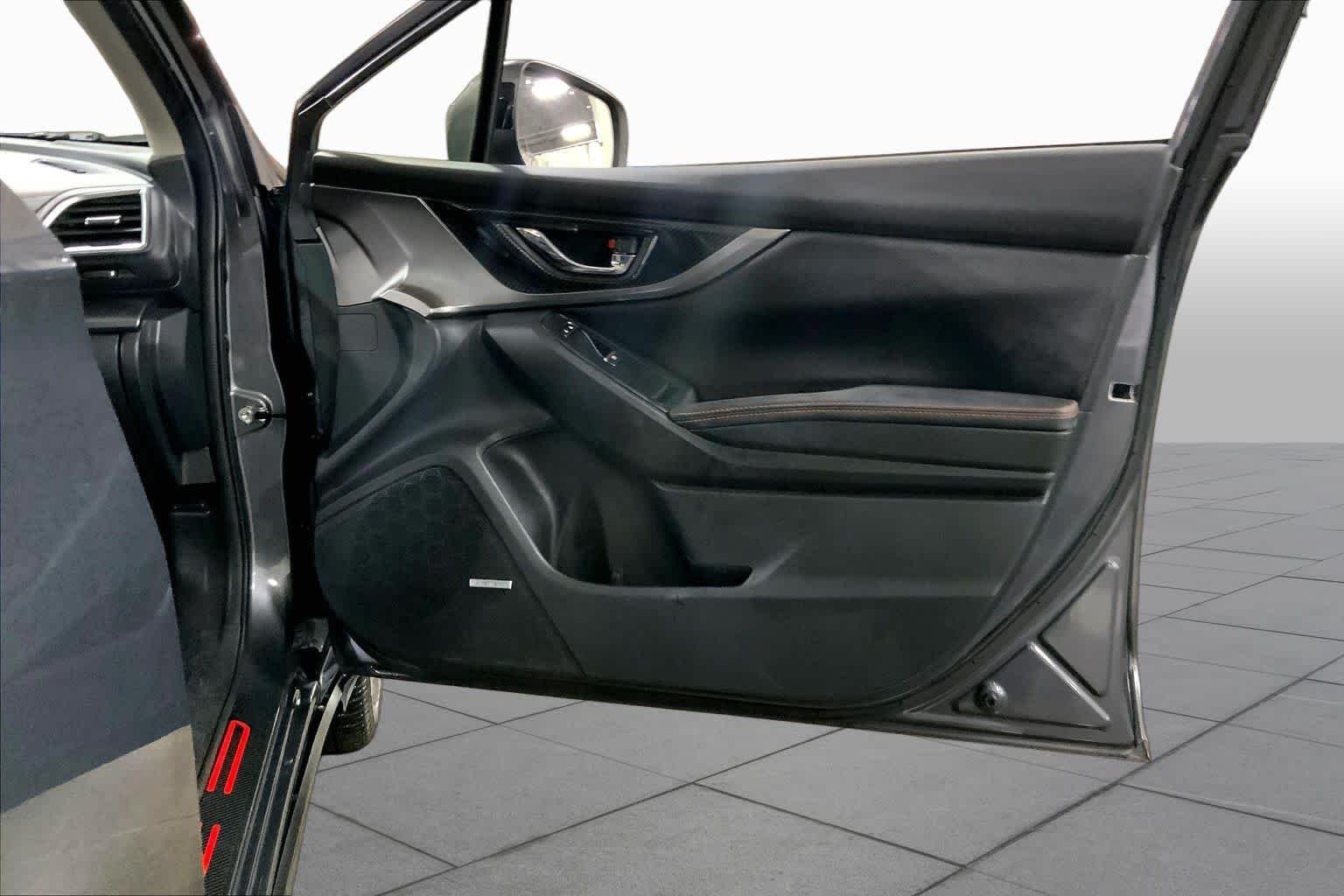 Used 2020 Magnetite Gray Metallic Subaru Limited image 23