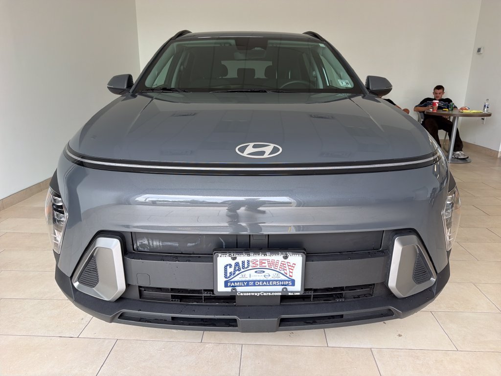 Used 2025 Gray Hyundai SEL image 3