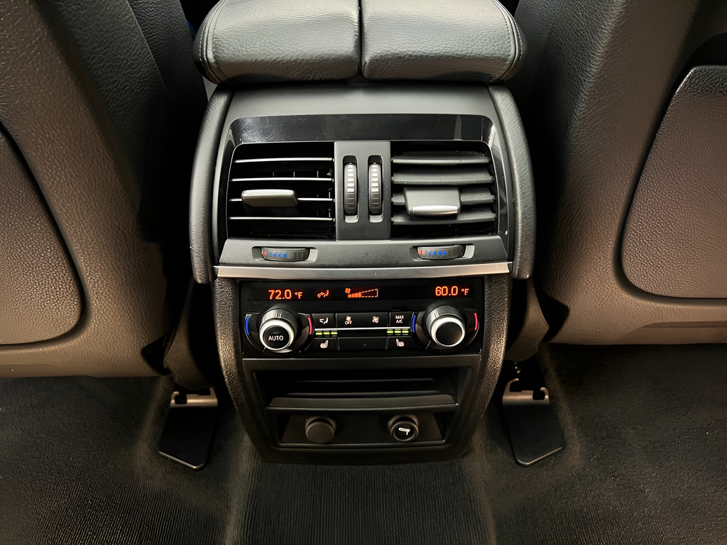 Used 2015 Black Sapphire Metallic BMW xDrive35i image 27