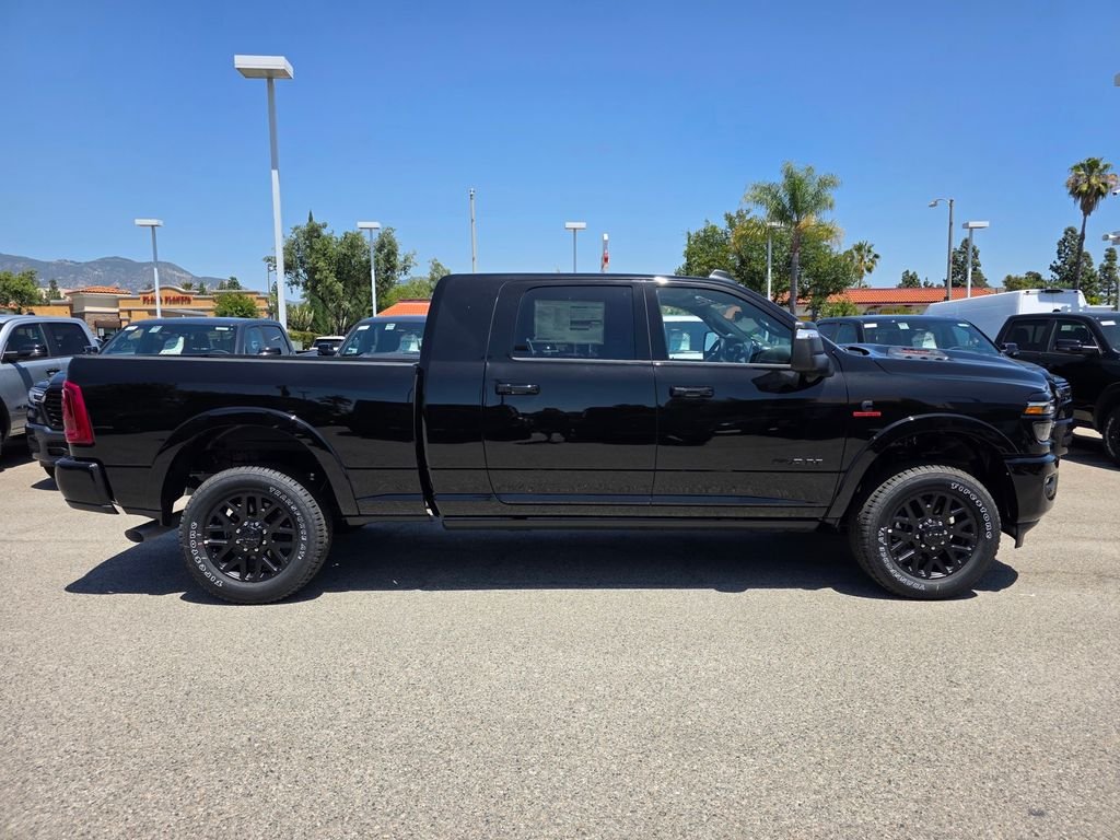 New 2026 Diamond Black Crystal Pearl-Coat Exterior Paint RAM Limited image 3