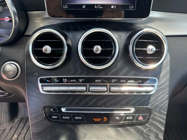 Used 2019 White Mercedes-Benz GLC 300 image 10