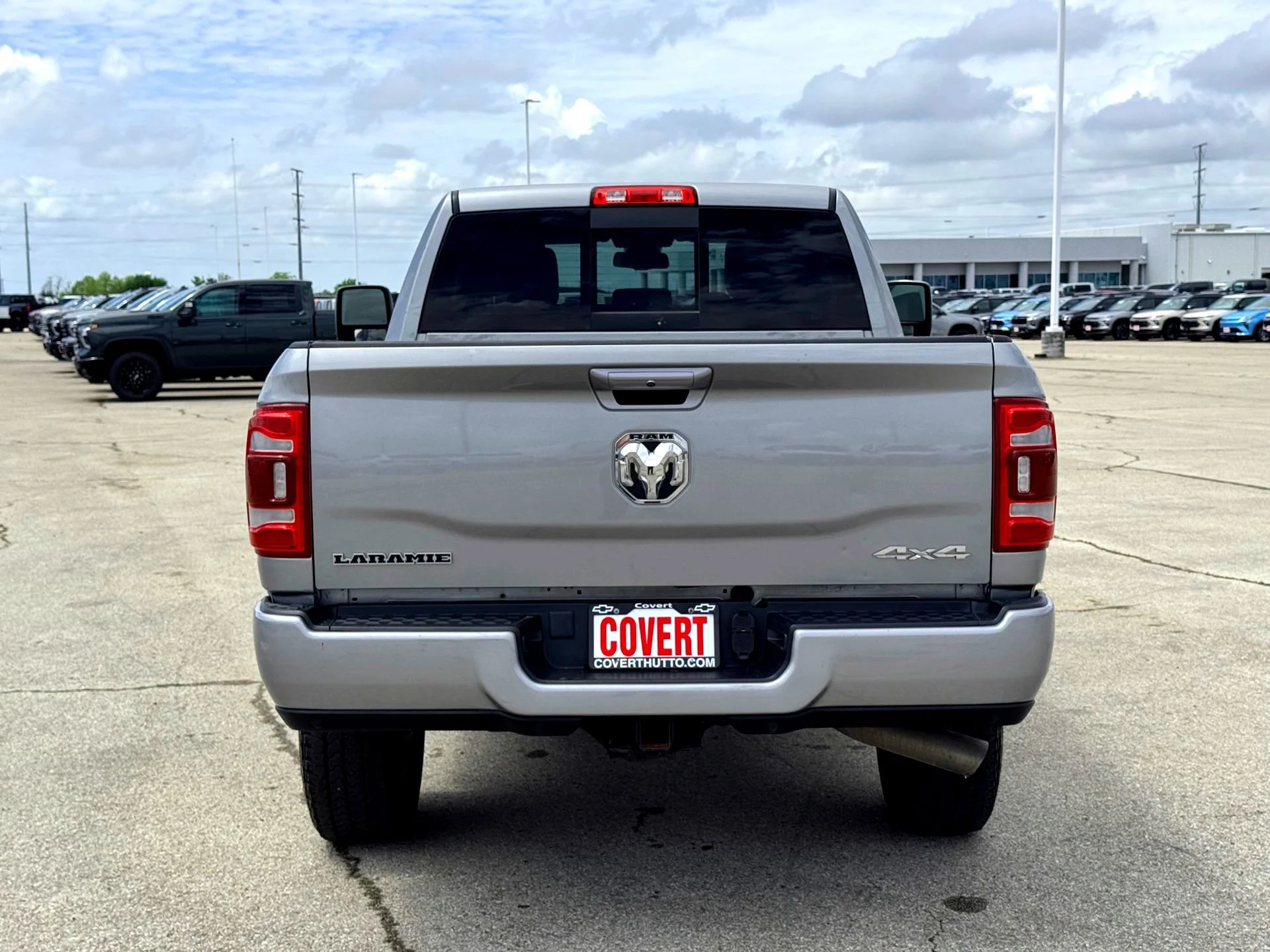 Used 2024  Ram Laramie image 8