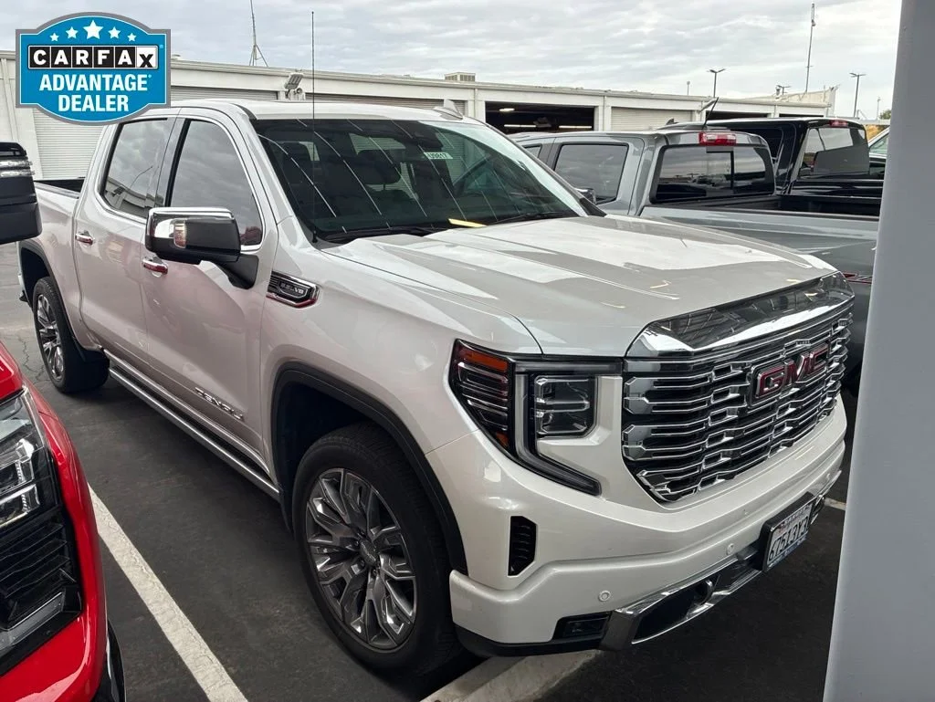 2024 GMC Sierra 4WD Crew Cab Short Box Denali's photo