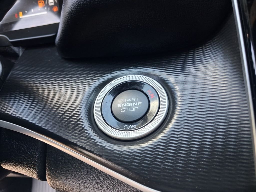 Used 2023 Red Jeep Altitude X image 23