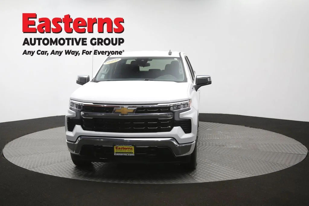 Used 2025 White Chevrolet LT image 54