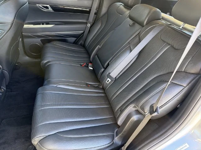 Used 2025 Silver Genesis 2.5T image 40