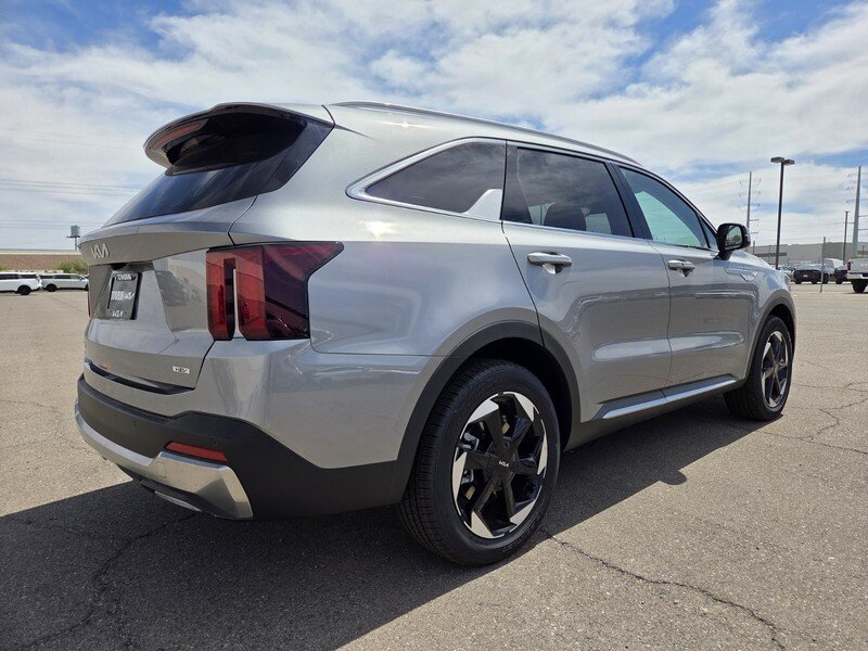 New 2026 Steel Gray Kia EX image 3