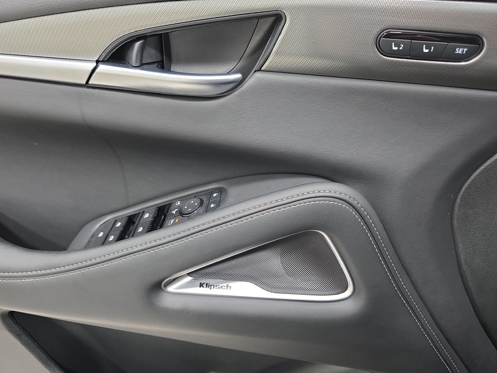 Certified Used 2027 Harbor Gray INFINITI LUXE image 25