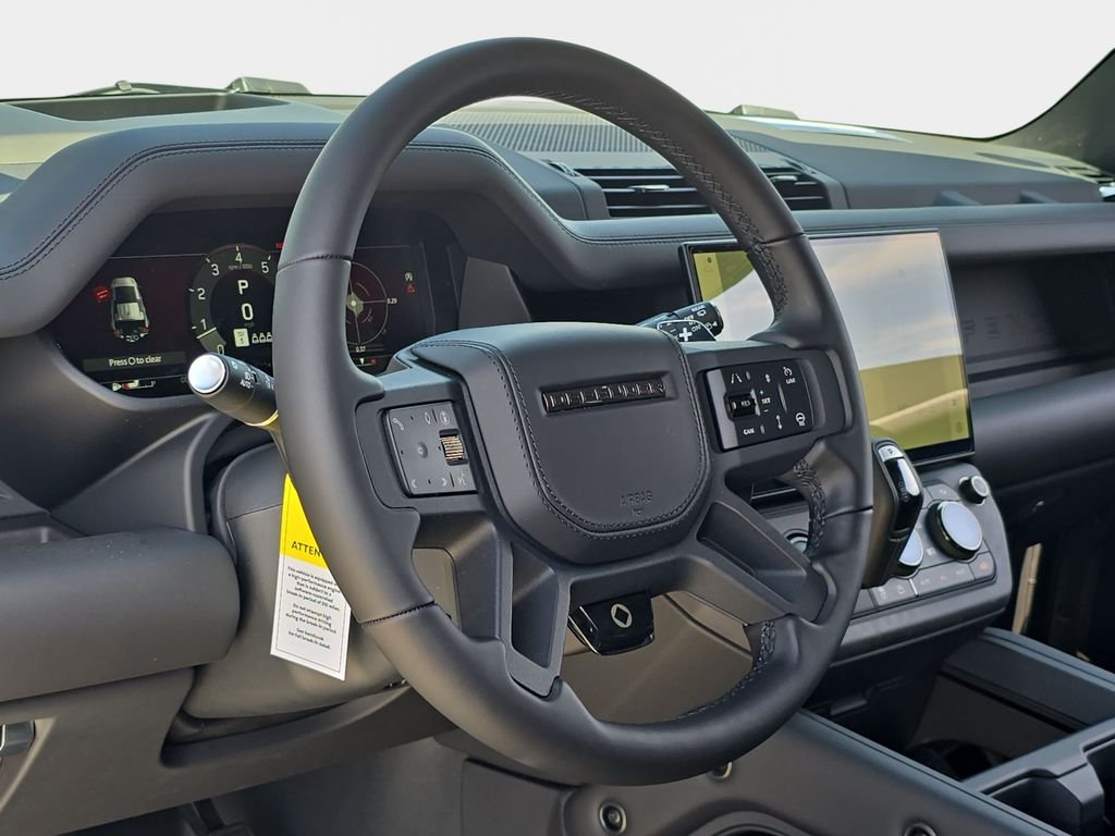 New 2026 Narvik Black Land Rover OCTA Black image 17