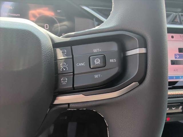 New 2026 Sting-Gray Clear-Coat Exterior Paint Jeep Limited image 17