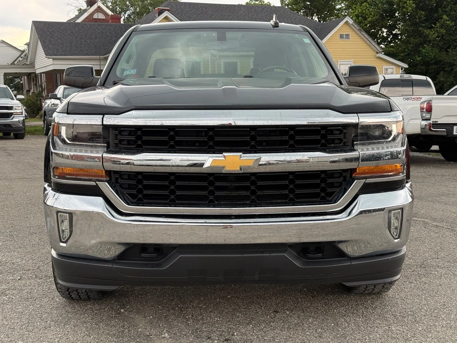 Used 2018 Black Chevrolet LT image 6