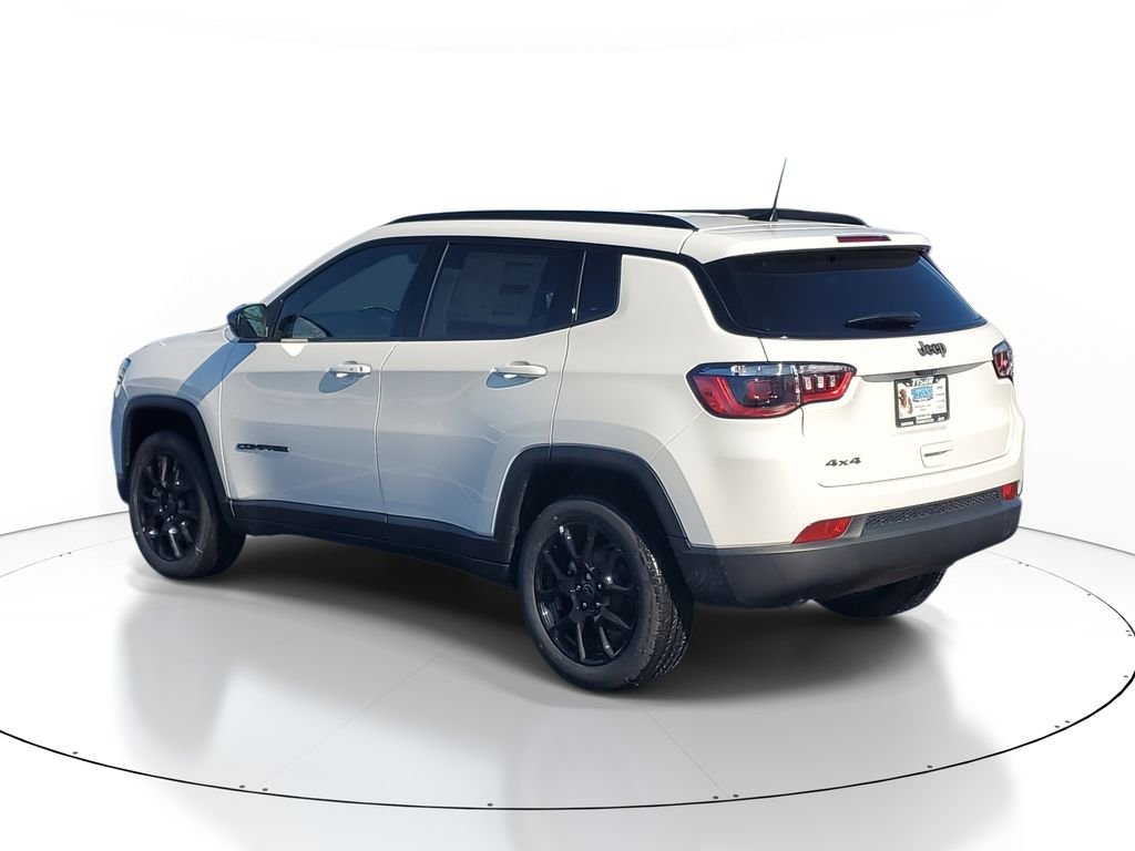 New 2026 Bright White Clearcoat Jeep Latitude image 3