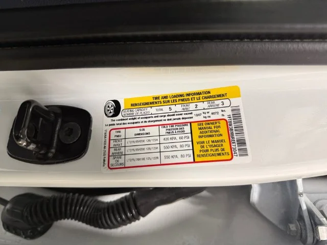 Certified Used 2024  Ford Platinum image 24