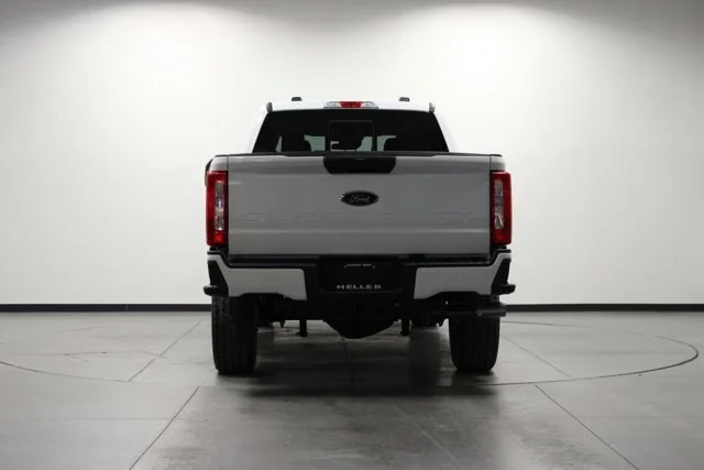 New 2026 Oxford White Ford F-350® XL image 27