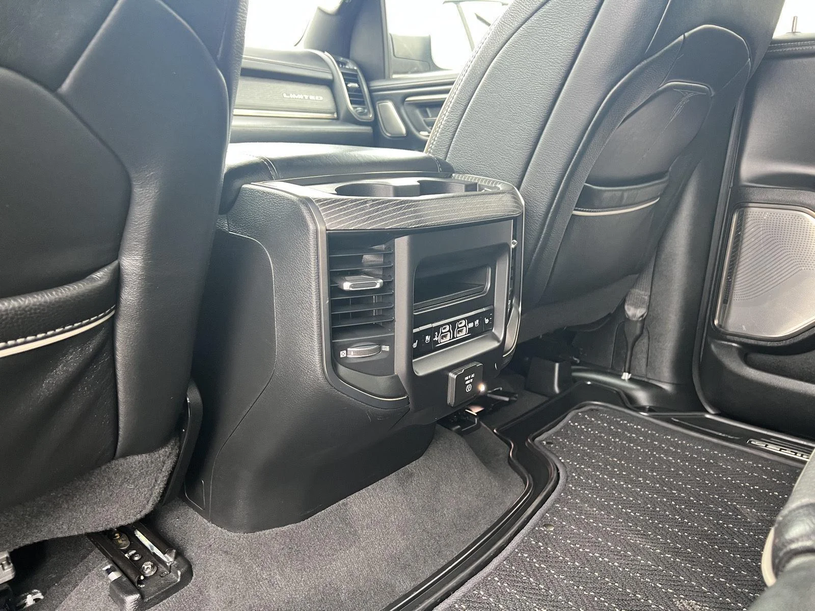 2019 RAM Ram 1500 Pickup Limited - Photo 34