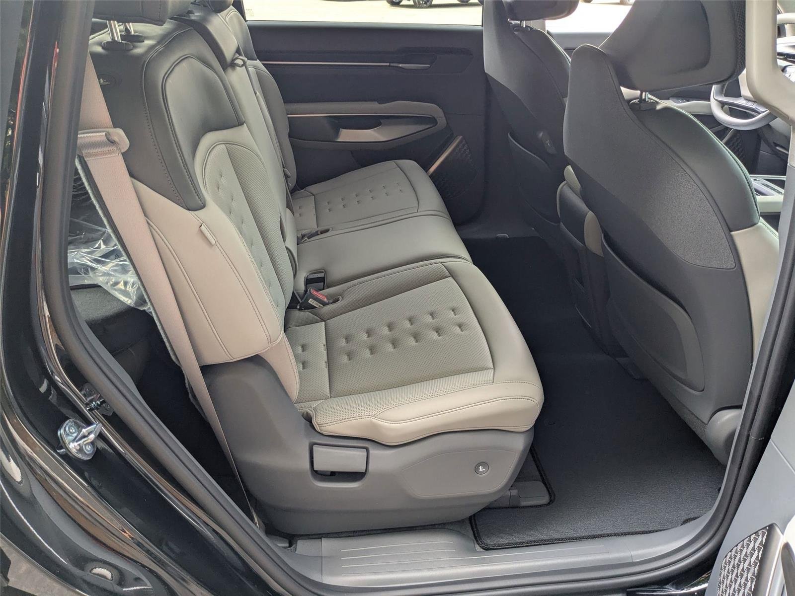2026 Kia EV9 Wind - Photo 34